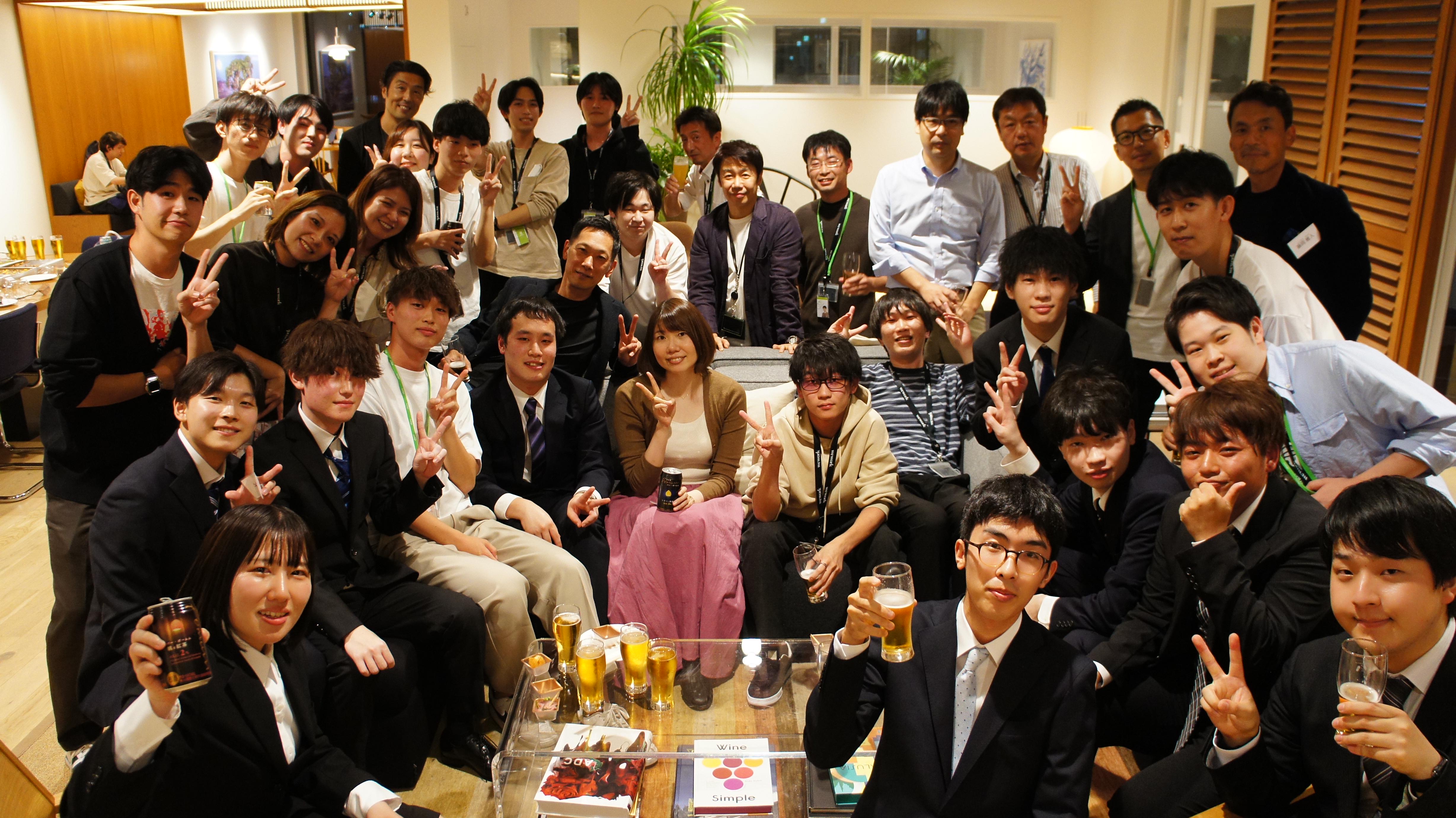 メンバーは200名をこえている。