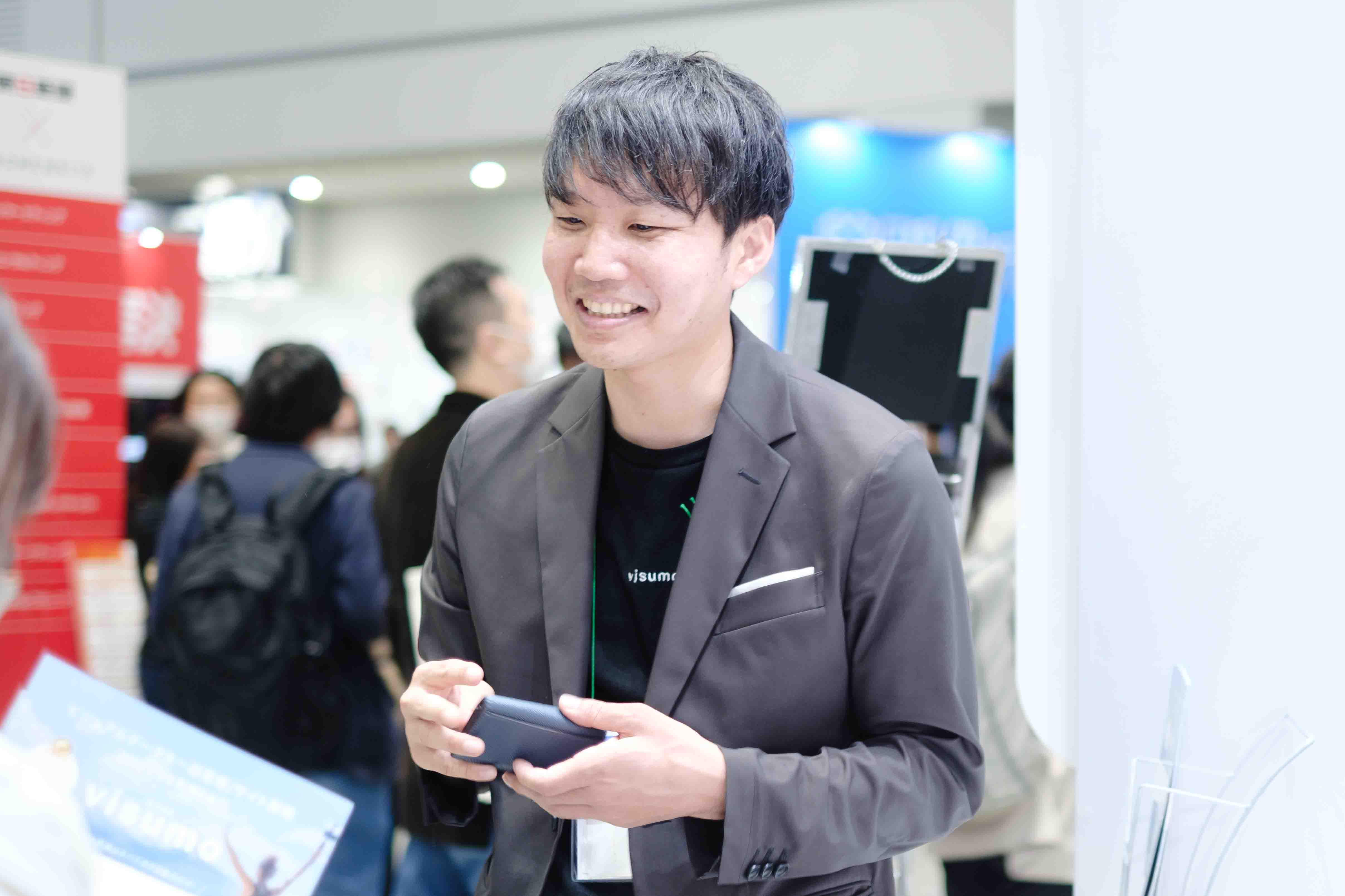 「スキルアップに積極的な人、新しいことへ挑戦する前向きさのある人」であることが大切だという。