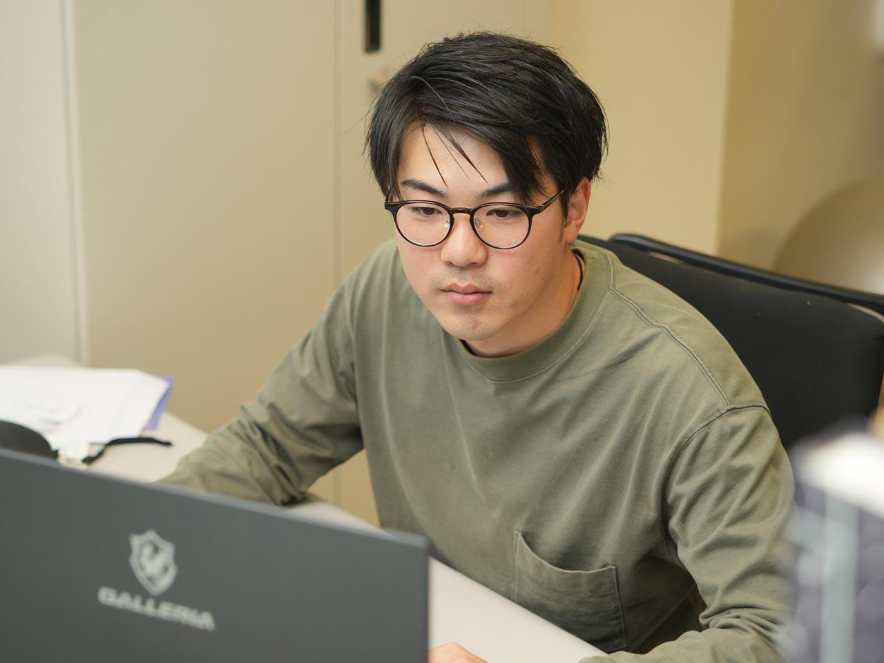 独自開発の画像検査エンジンを強みに発売から約20年間シェアNo.1を維持し続ける印刷検査ソフト『Hallmarkerシリーズ』、AI顔認識を搭載するオンライン卒業アルバム制作サービス『Weebum』等、主力製品の好調な売上を背景に、次世代に向けた環境整備に取り組む。