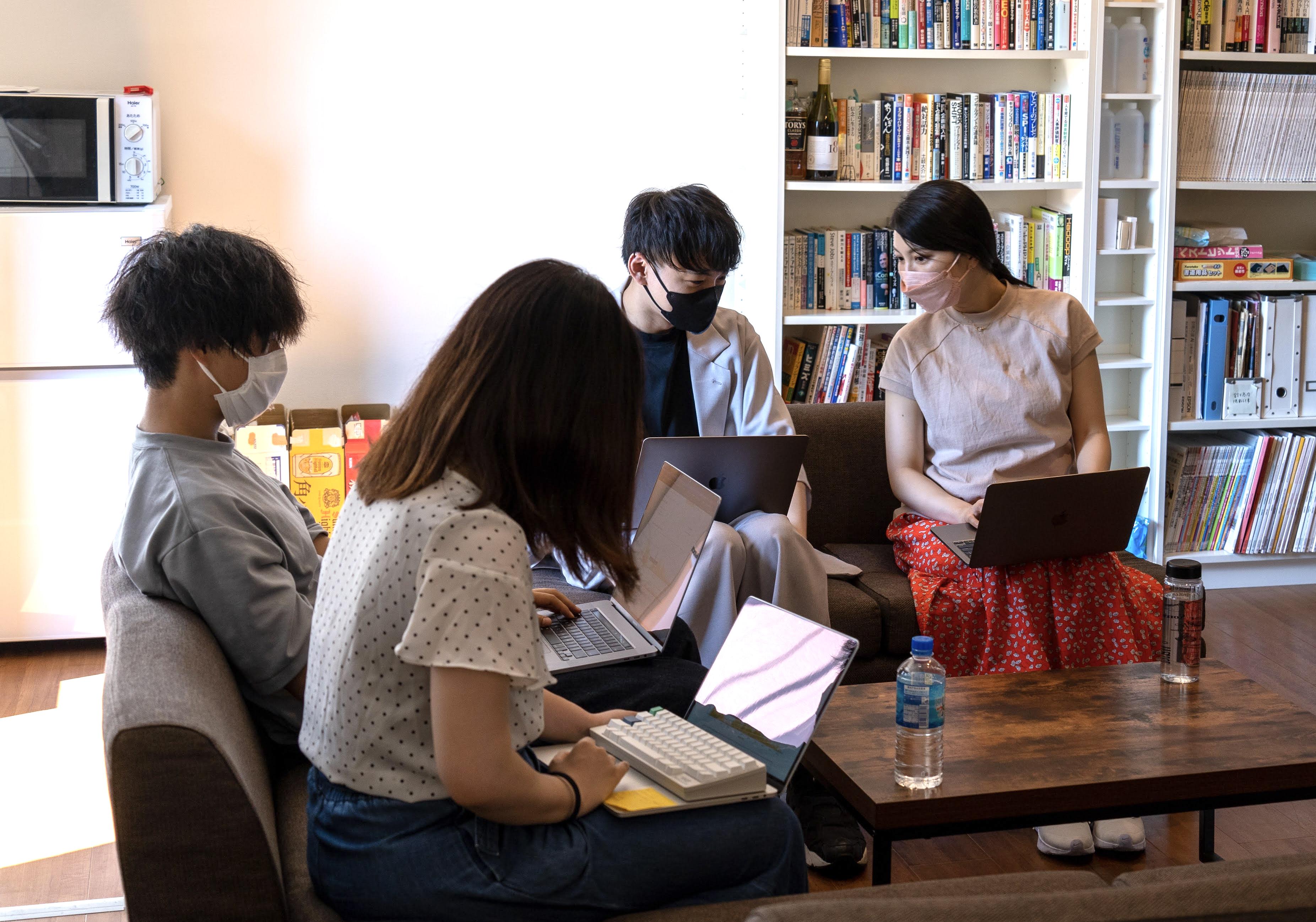 若手社員で集まってアルゴリズムの勉強会