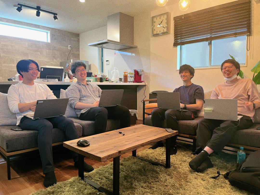 上記はリーダー研修の風景。
最新技術を取り入れた自社開発にも取り組んでいく同社。チャレンジ精神溢れるエンジニアにとっては、魅力的な環境だろう。