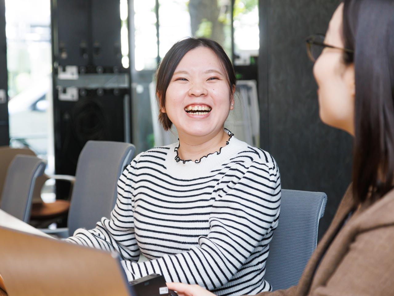 そんな同社で大切にされているのは、やはり“多様性”と“協調性”。社内メンバーはもちろん、社外パートナーとのコミュニケーションも丁寧だ。