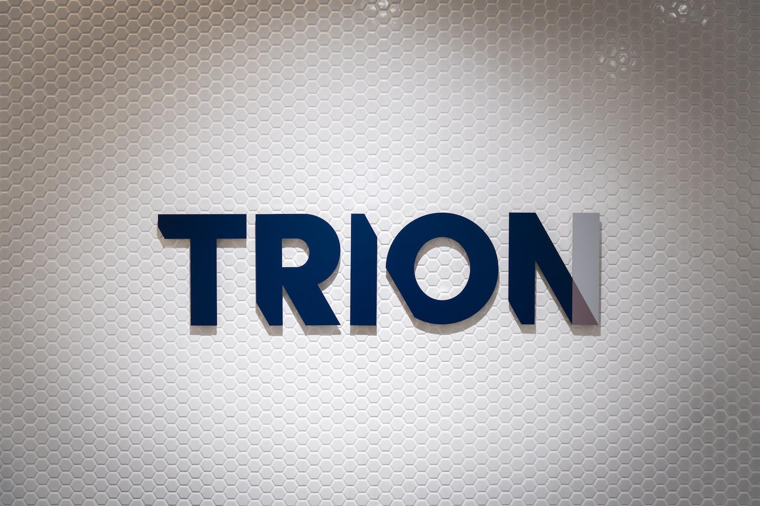 同社は官公庁や建設業界の業務ソフトウェア開発と、自社製品を活用したITソリューションを提供する企業だ。