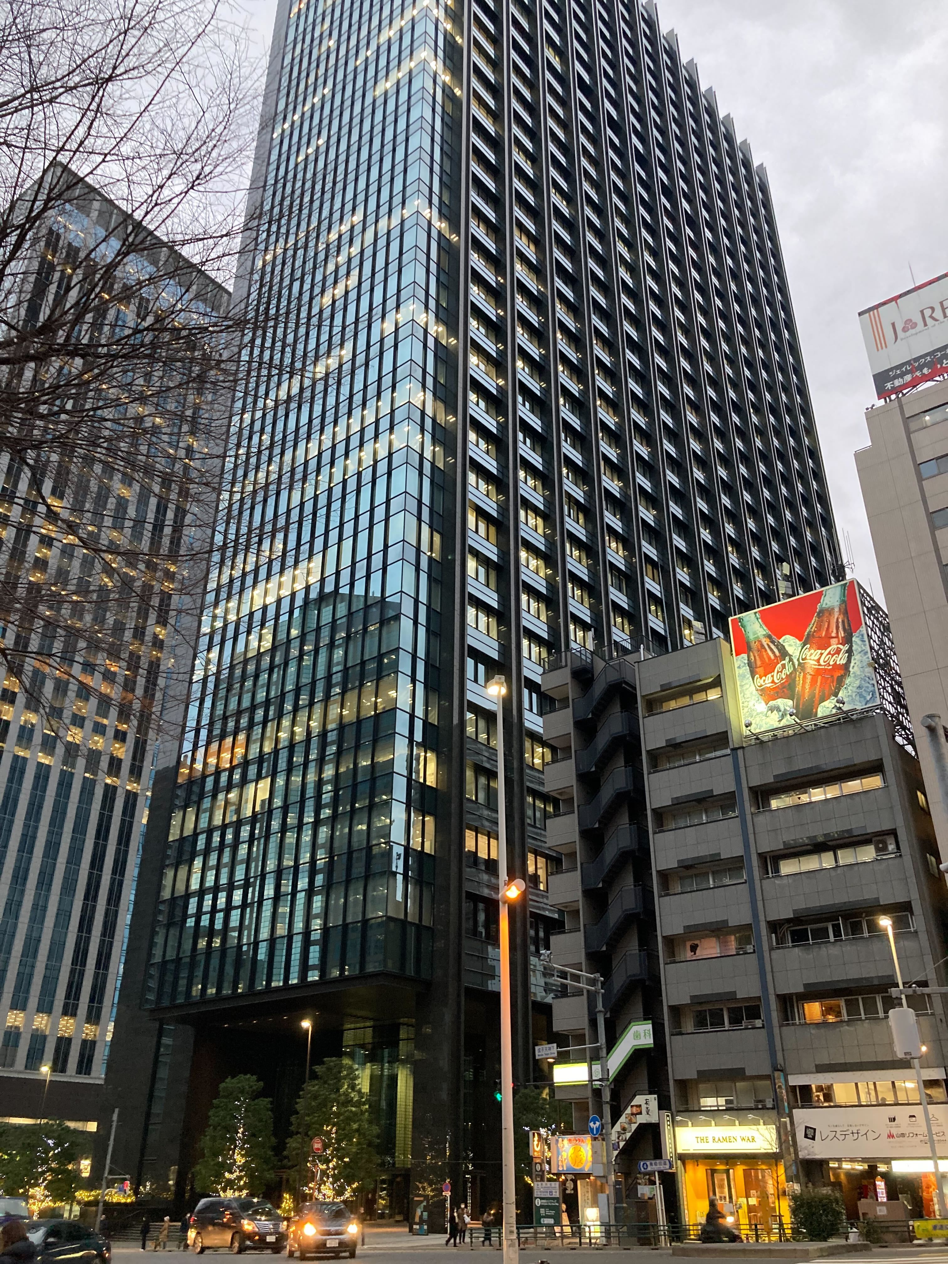 ミロゴス株式会社はセプテーニ・グループのグループ会社です。
オフィスは西新宿駅から徒歩3分の場所にありあす。