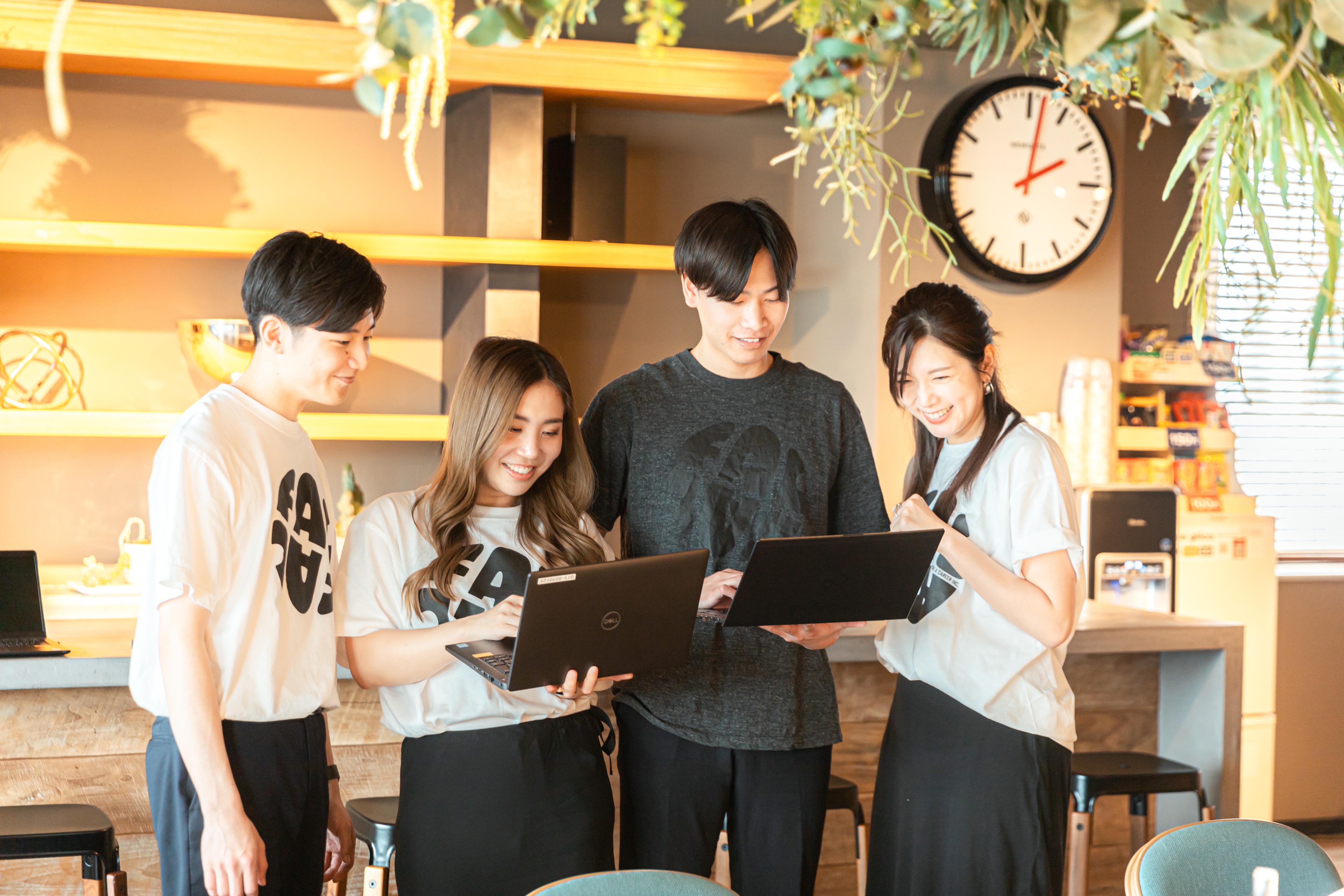 新規事業に関わるチャンスも豊富で、0→1を生む一生モノのスキルを磨けるのが魅力。年に一度社員全員参加の新規事業アイディアコンペも行っている。