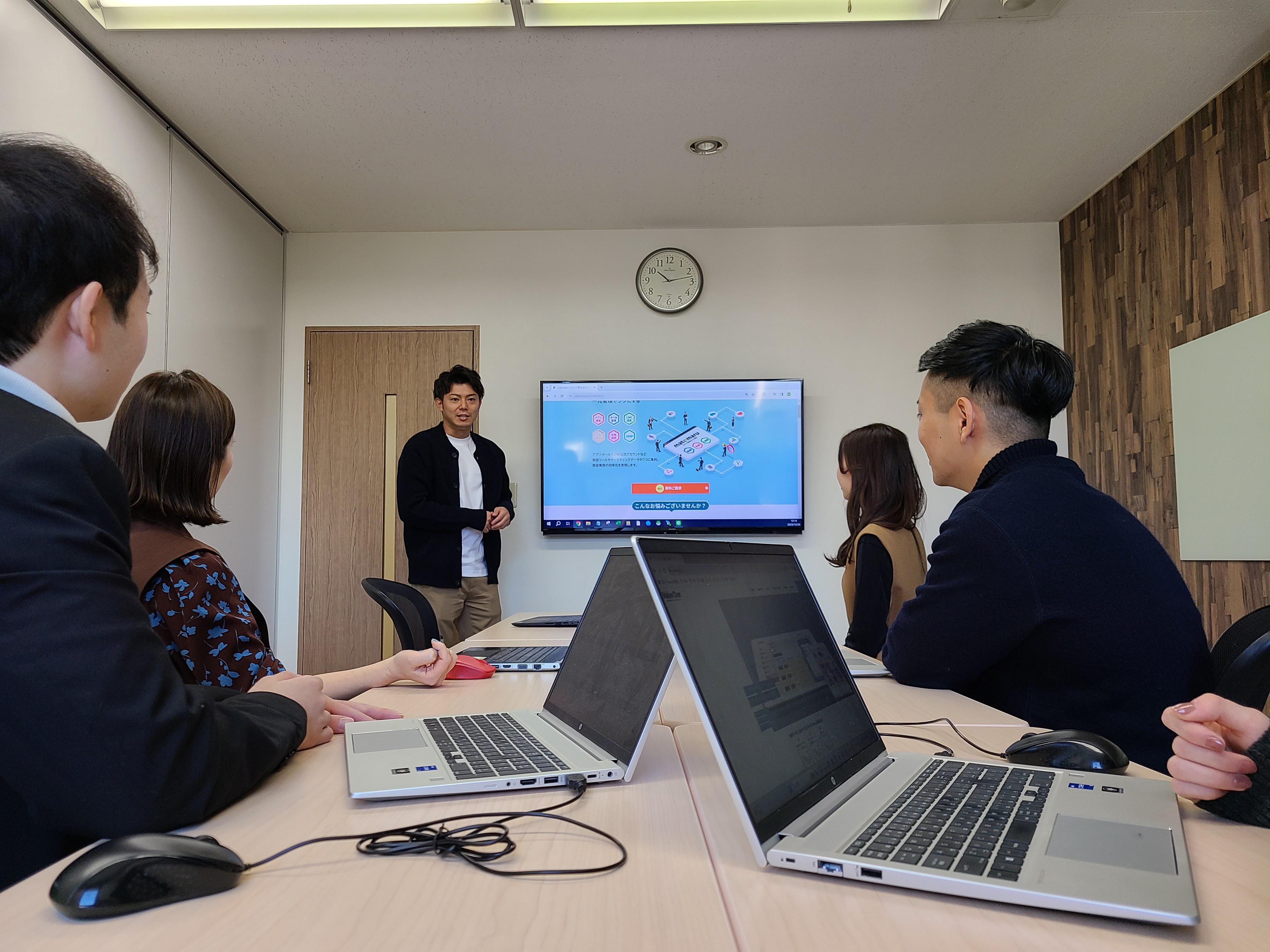 チャレンジ精神や成長欲求の高いスタッフばかりなので、何事にも前向きに取り組む雰囲気だ。