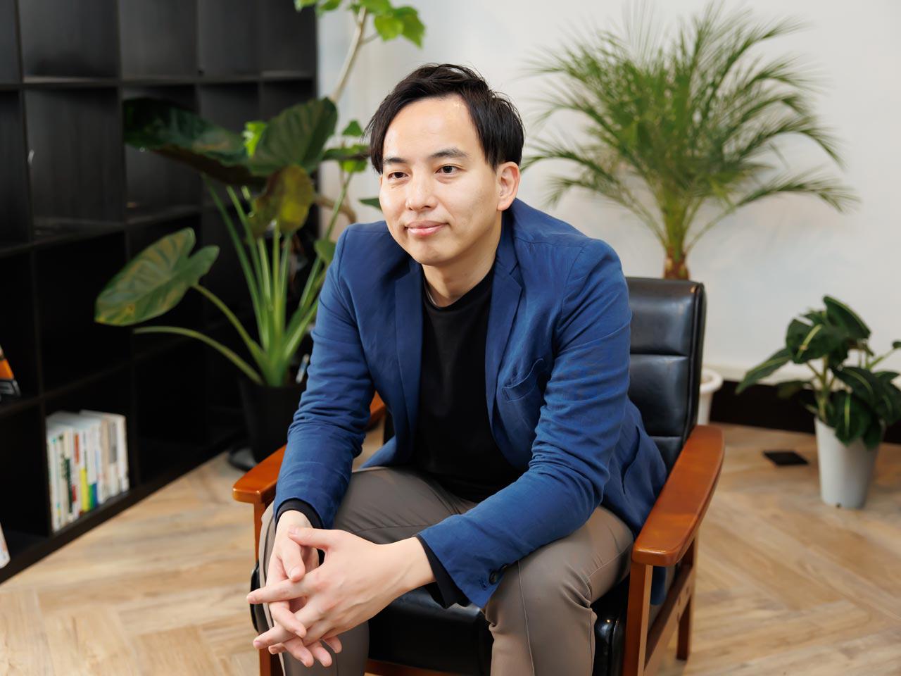 正社員は4名と小規模ながら、2016年の設立以来、一貫して右肩上がりの成長を遂げてきた。