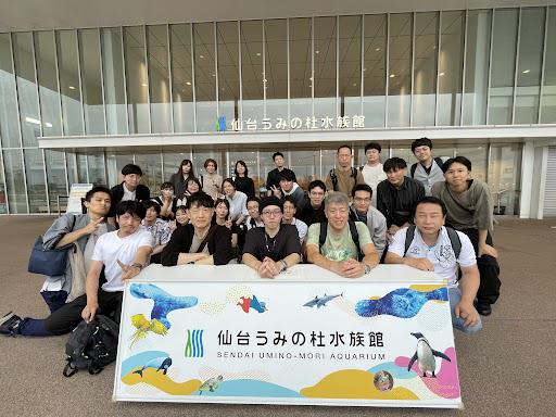 年に一度の社員旅行の様子。社員間のコミュニケーションを促すきっかけ作りも積極的に行う。