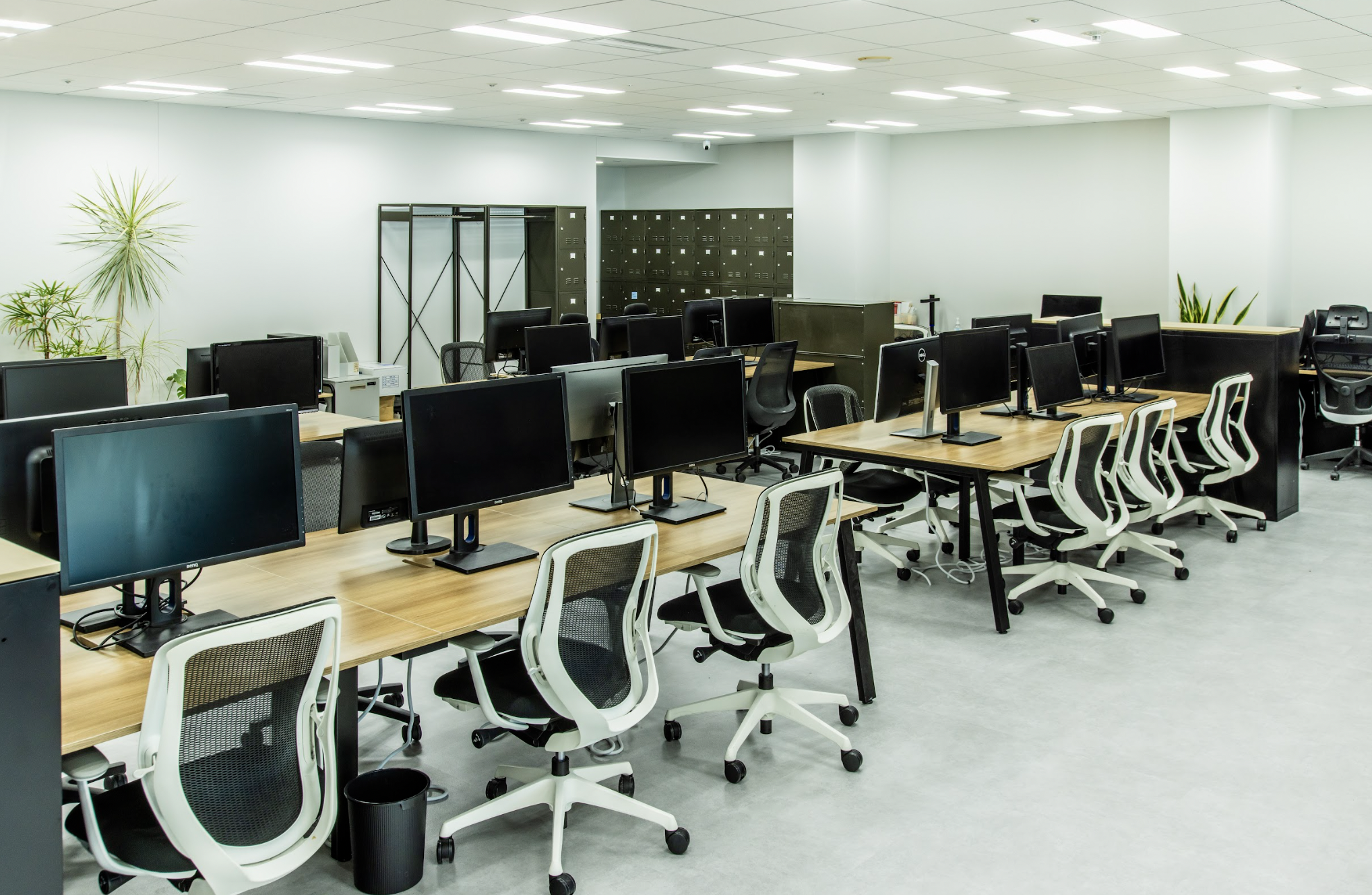 20〜30代中心の実力派の若手クリエイターが活躍。オフィスは恵比寿駅より徒歩5分。