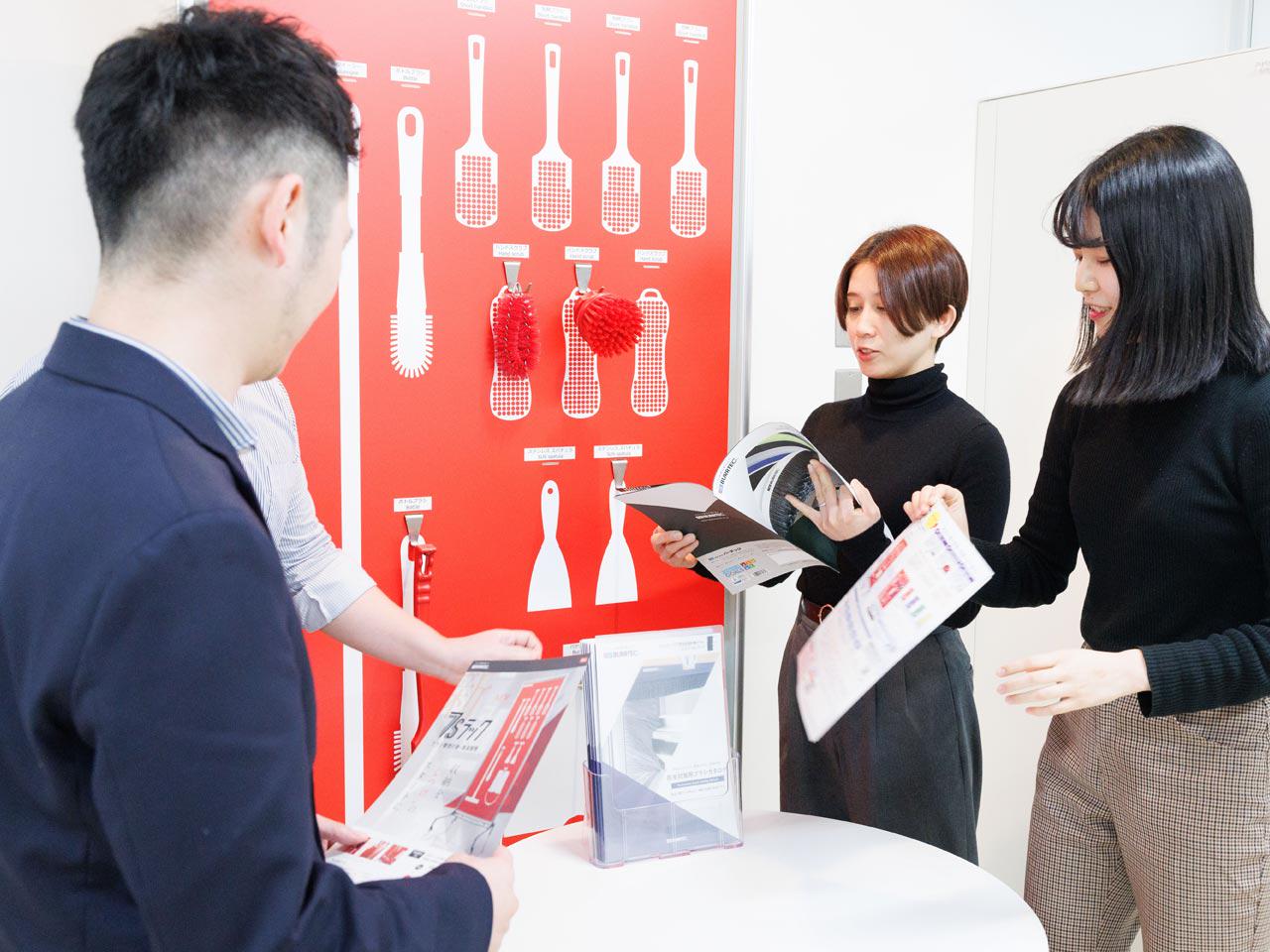 現場の課題に誠実に向き合い、解決するための製品を開発・改善し続けることで強みを形成してきた。