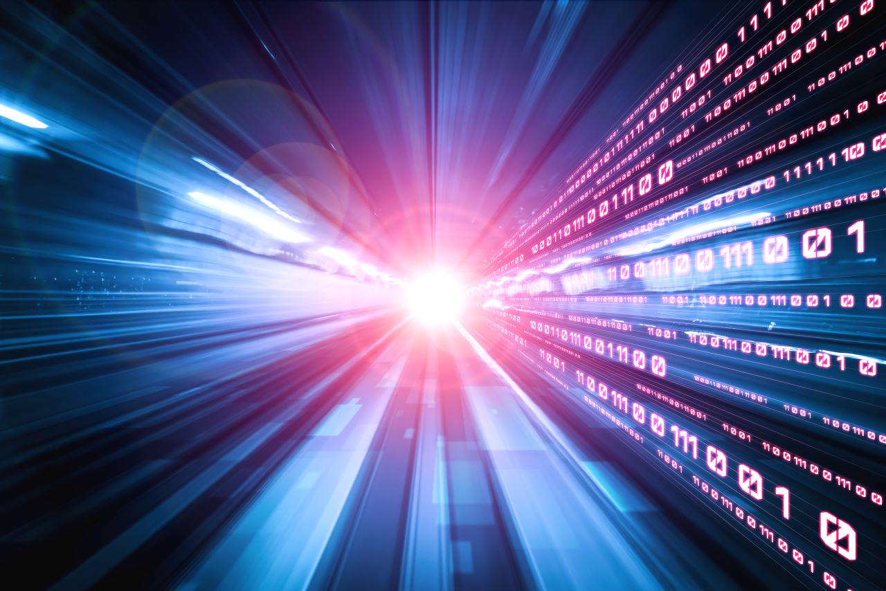 2016年からは、それまでの実績をベースに、クライアントに対してトータルなITソリューションを提供するITコンサルティング事業もスタート。現在では4本目の事業の柱へと成長し、順調に事業拡大を続けている。