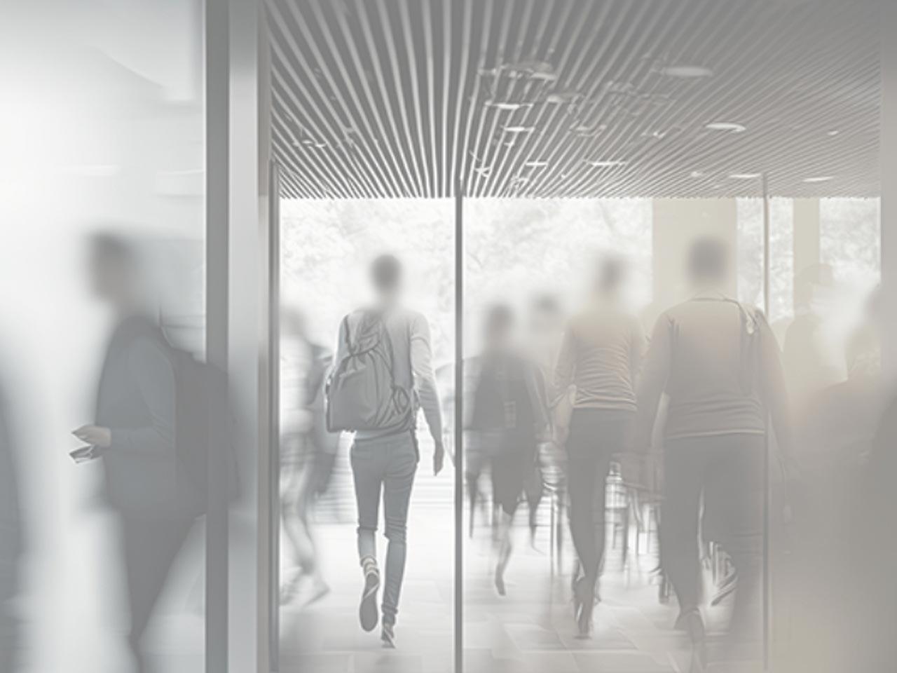 主要株主はシステム開発大手のNSD。