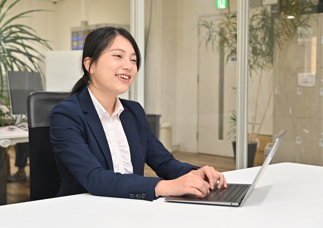 同社が提供するサービスは、企業内の業務効率化や事業発展、ないしは個人のキャリア形成といった成果をもたらすだけではなく、個人と企業の関係性や人間社会における労働の価値観にイノベーションをもたらす可能性もはらんでいる。