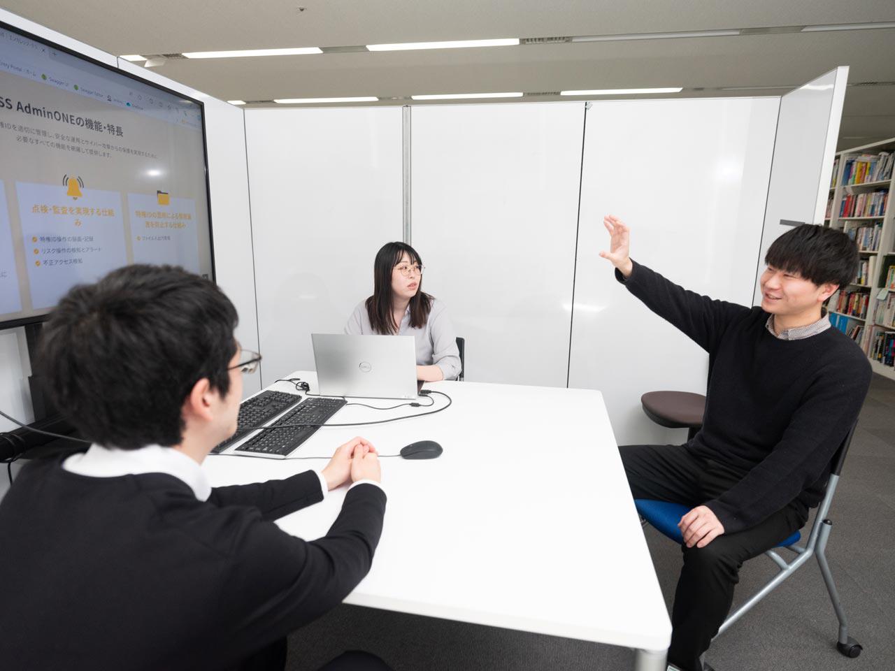 長年の実績と信頼をベースに広げてきたネットワークによって、顧客から情報を得やすい点も業界トップシェア企業の強みである。