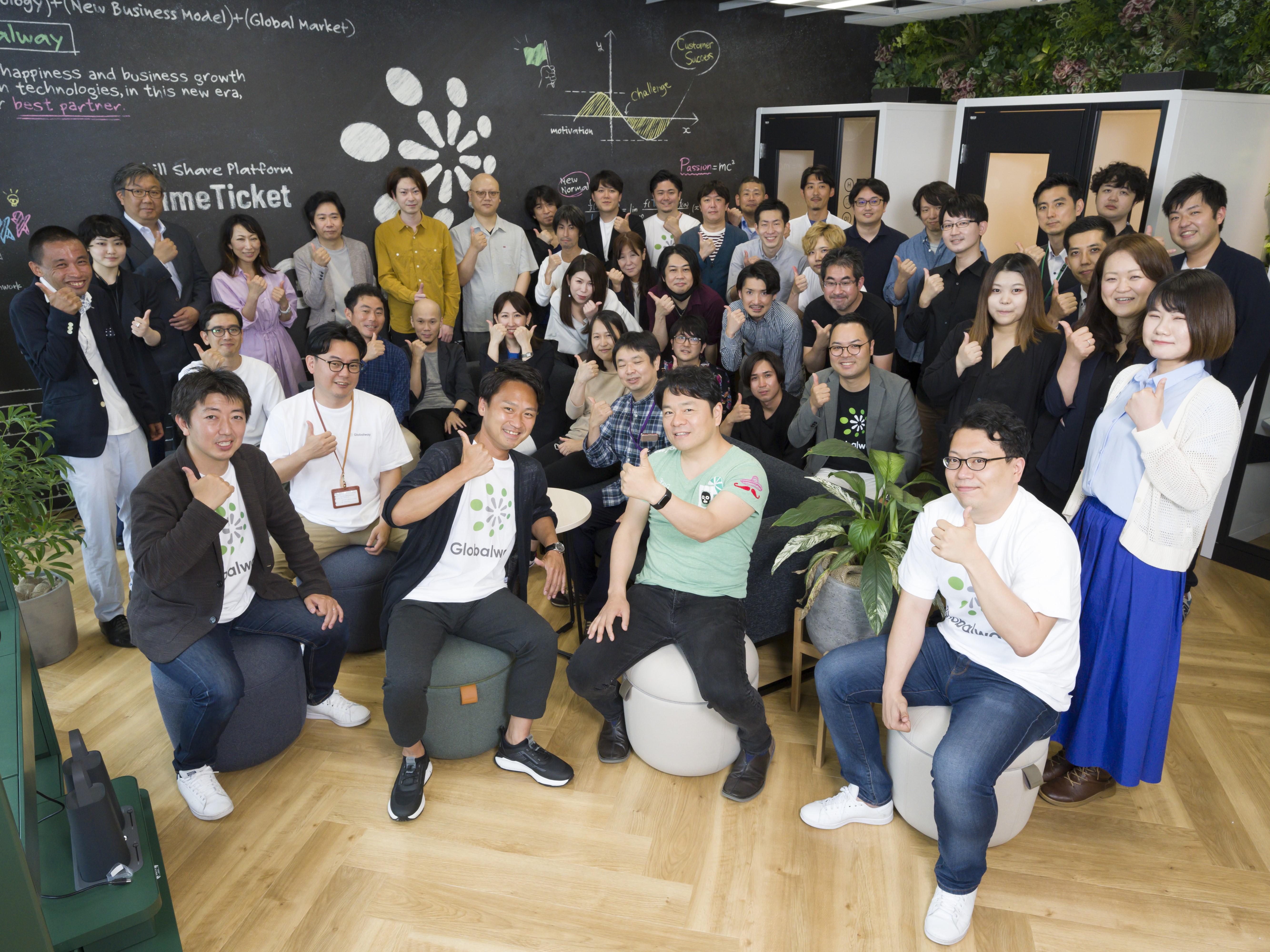 20～50代と幅広い年齢層の社員が在籍しており、年2回の整った評価制度で年齢に関係なく活躍できる環境が整っています。