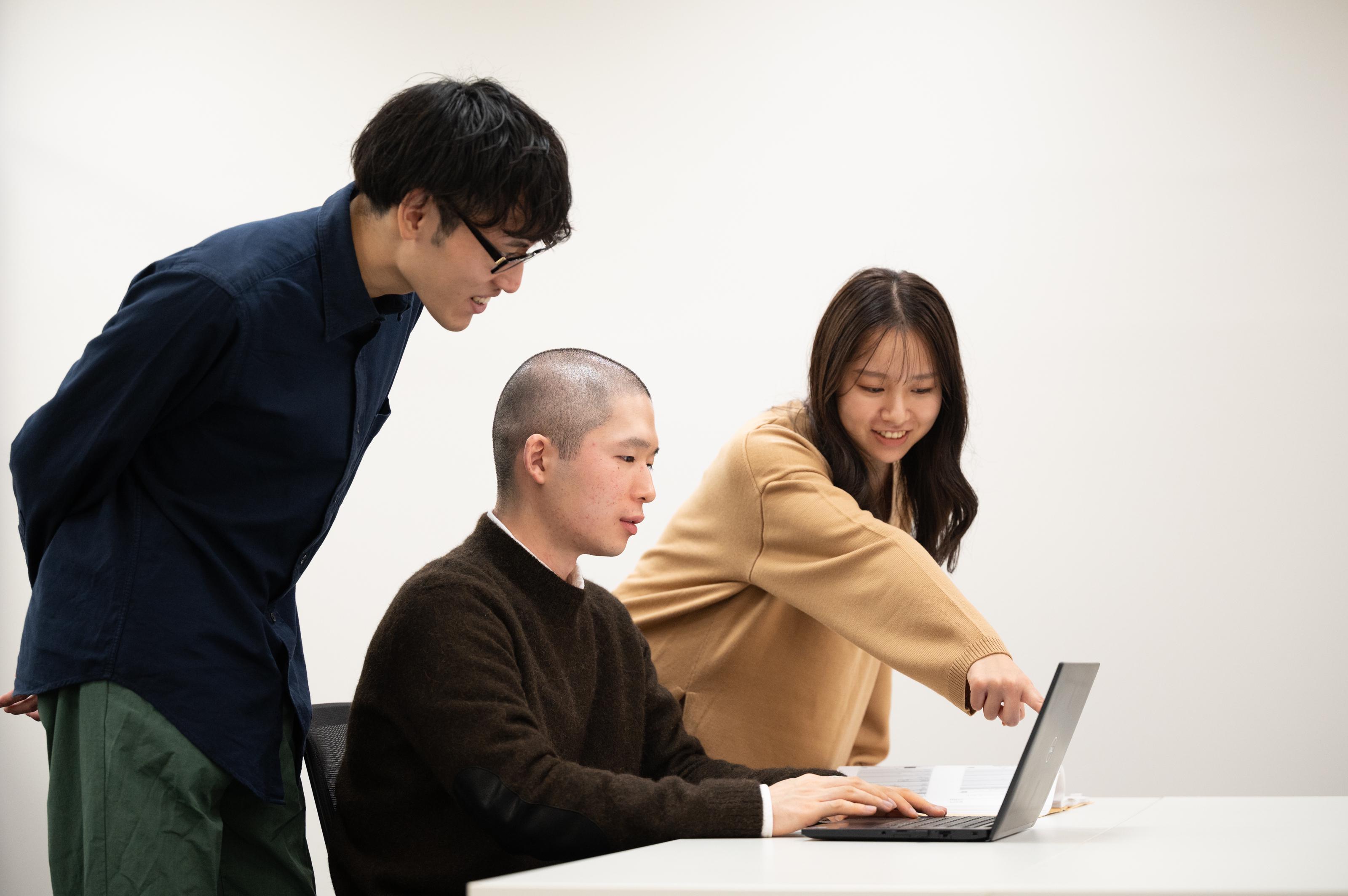 技術力に力を入れた育成プログラムを採用することで「コンサルティング力」と「IT」の両輪を兼ね備えた人材を数多く育てている点も強みになっている。