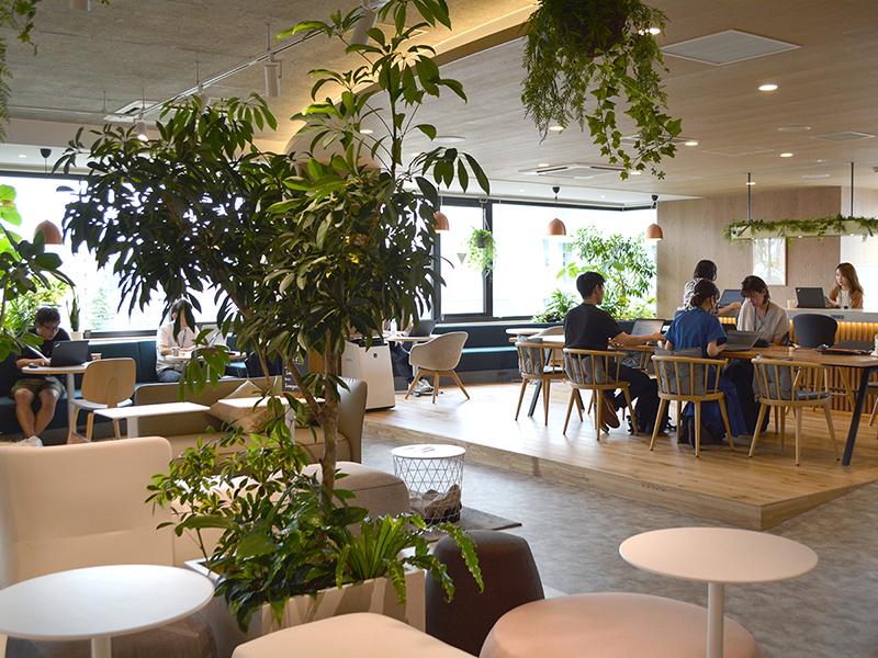 現在、資料作成の自動化技術の実用化を目指している。