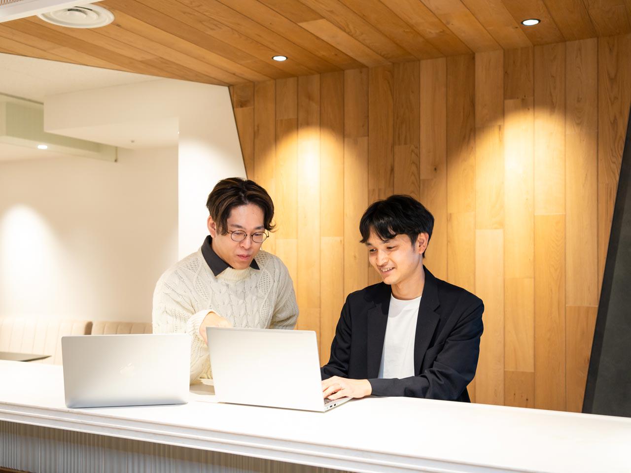 本気で世の中を変えようと思っているメンバーが集まっているという同社。自身の熱量を最大限に発揮し、自由と責任を重視する同社の環境で能動的に挑戦してもらいたいと担当者は話す。