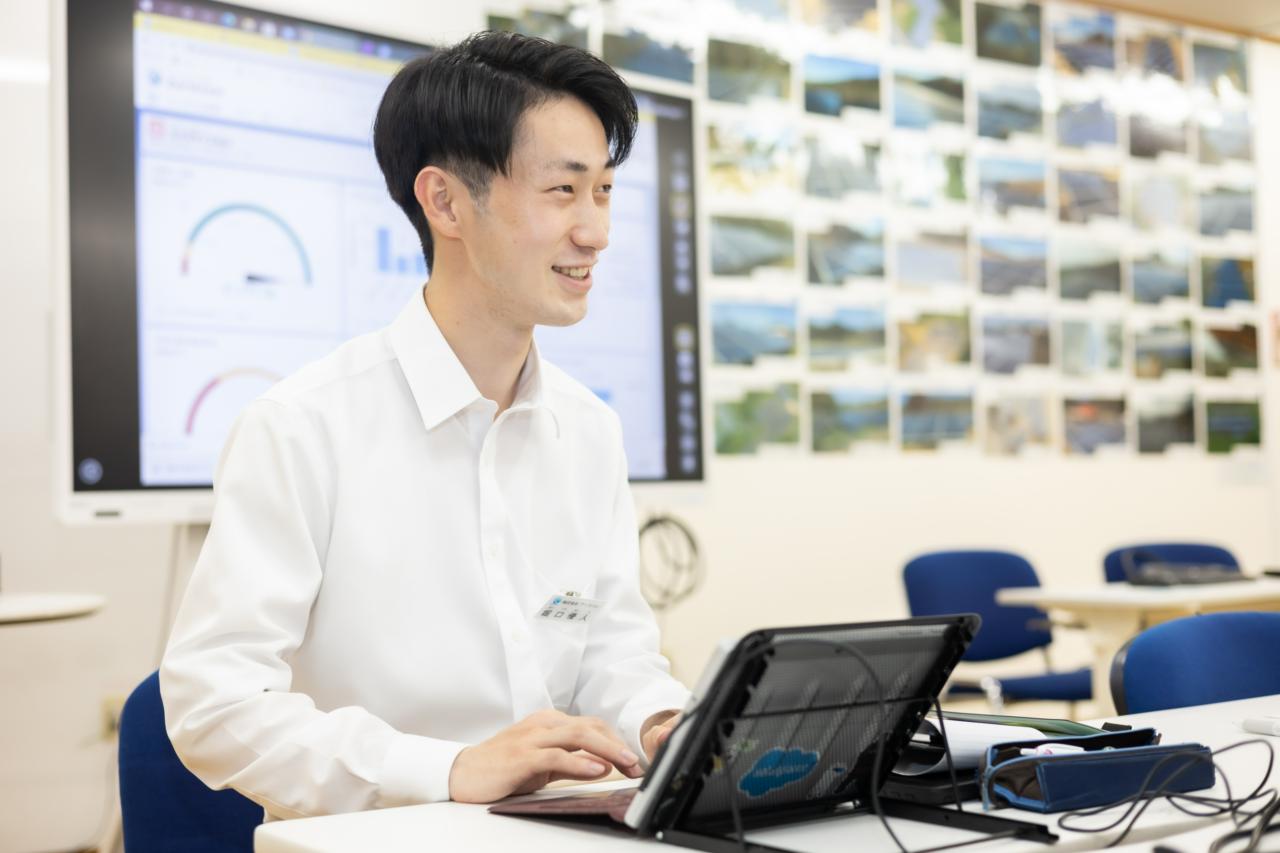 株式会社アースコム 求人画像1