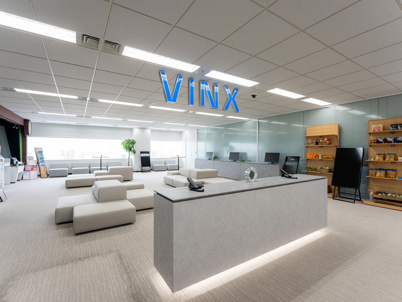 存在感は業界随一でGMS、百貨店、専門店、フードサービス各社のほか、流通系カード会社などの周辺業界も含めコンサルティングからシステムの企画、開発、運用を一貫して手掛けている。