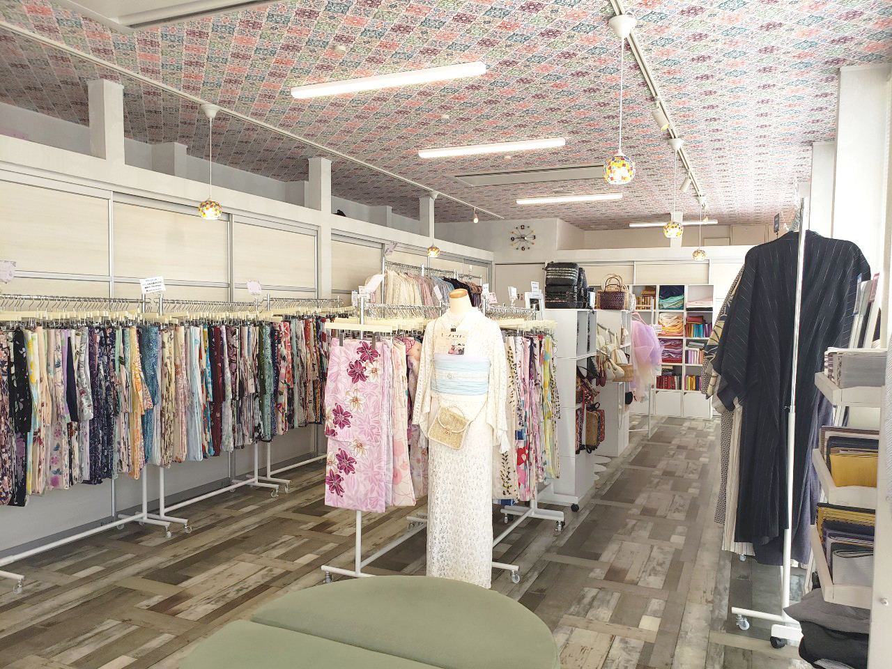 京都市内に3店舗店を構える「着物レンタル店」