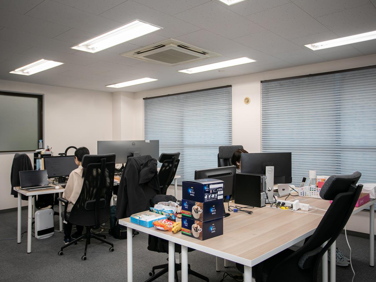 研究者と個人・企業との活発なコミュニケーションを生み出し、学術研究が活性化する世界を目指す。