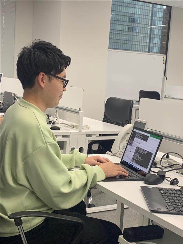 エンドユーザーは通信キャリアや金融機関等の大手や官公庁が中心。