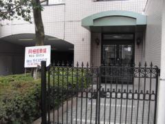 オフィスが入居するビルは港区高輪<br />