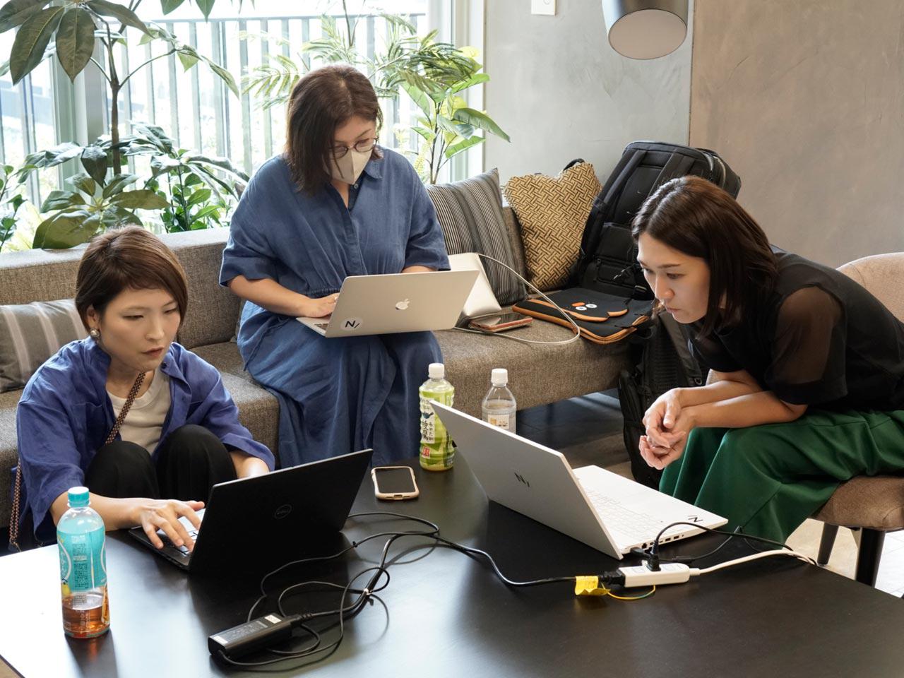 取り組みやワークスタイル等、どこかに少しでも興味を抱いたならば気軽にコンタクトを取ってほしい。