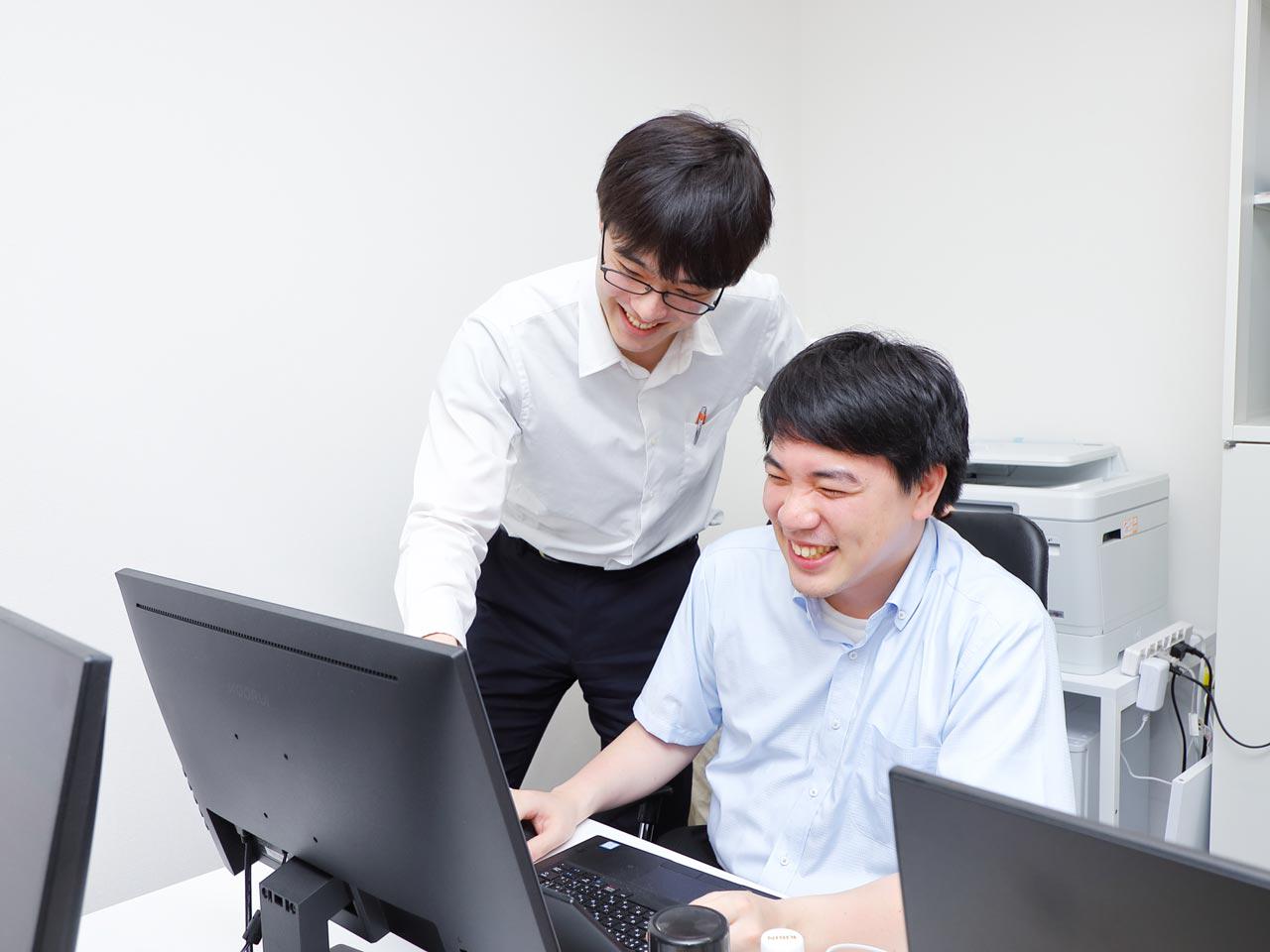 「サービス監視の自動化」を開発し、クライアントであるSIerを通じて提供している。
