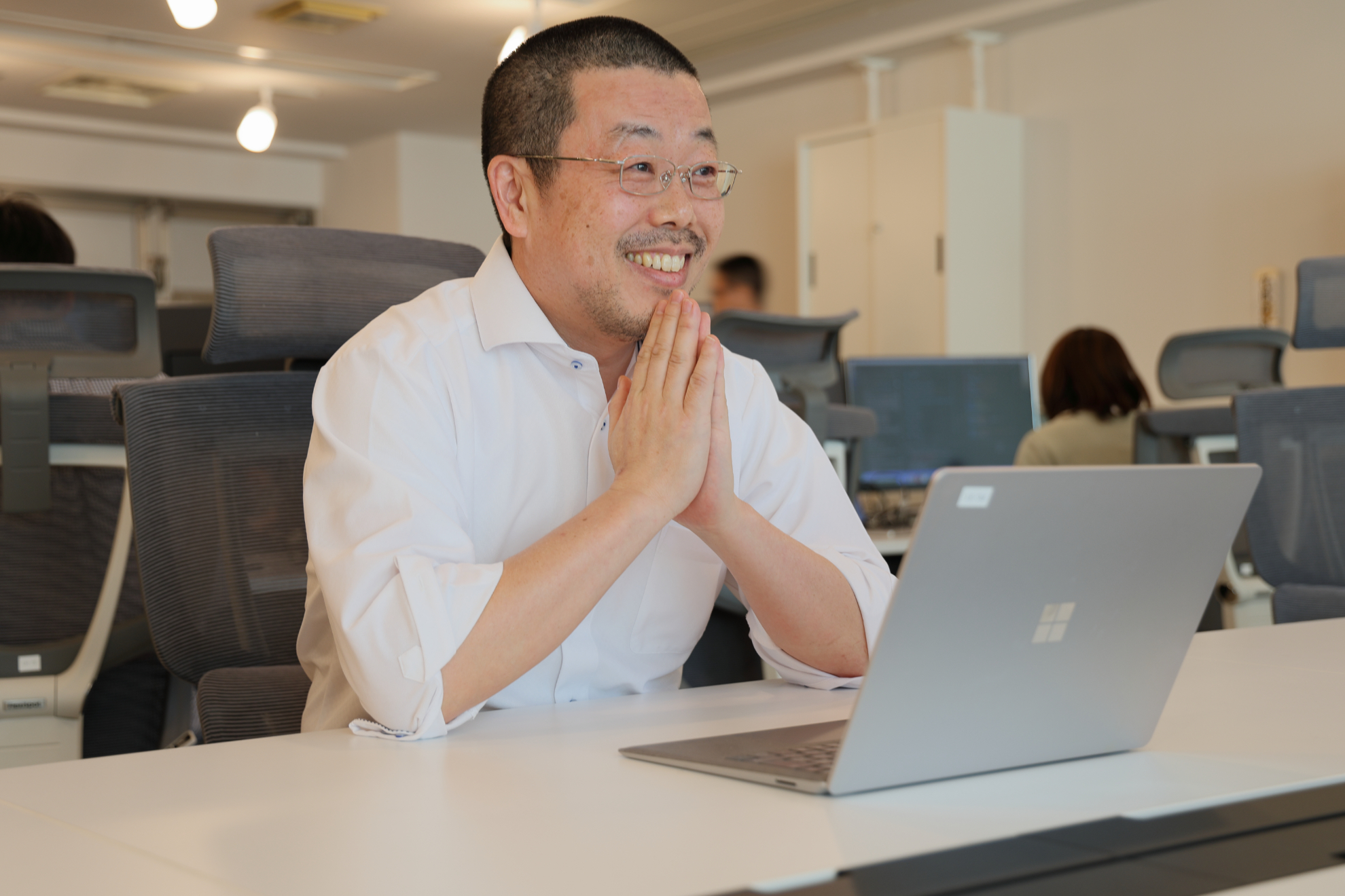 代表取締役の西坂は、現役エンジニア兼PMとして Web 開発の最前線で仕事をしています。