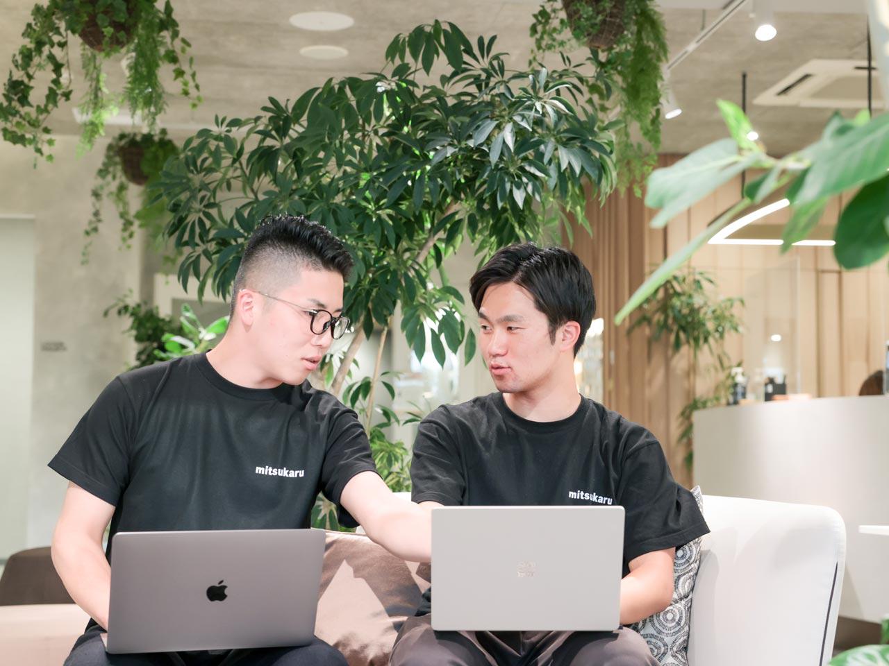 創業から約2年の準備期間を経て、2022年6月にスタートした国家資格業界専門のHR支援サービスで、2年目には黒字化を達成し、業容を拡大中である。