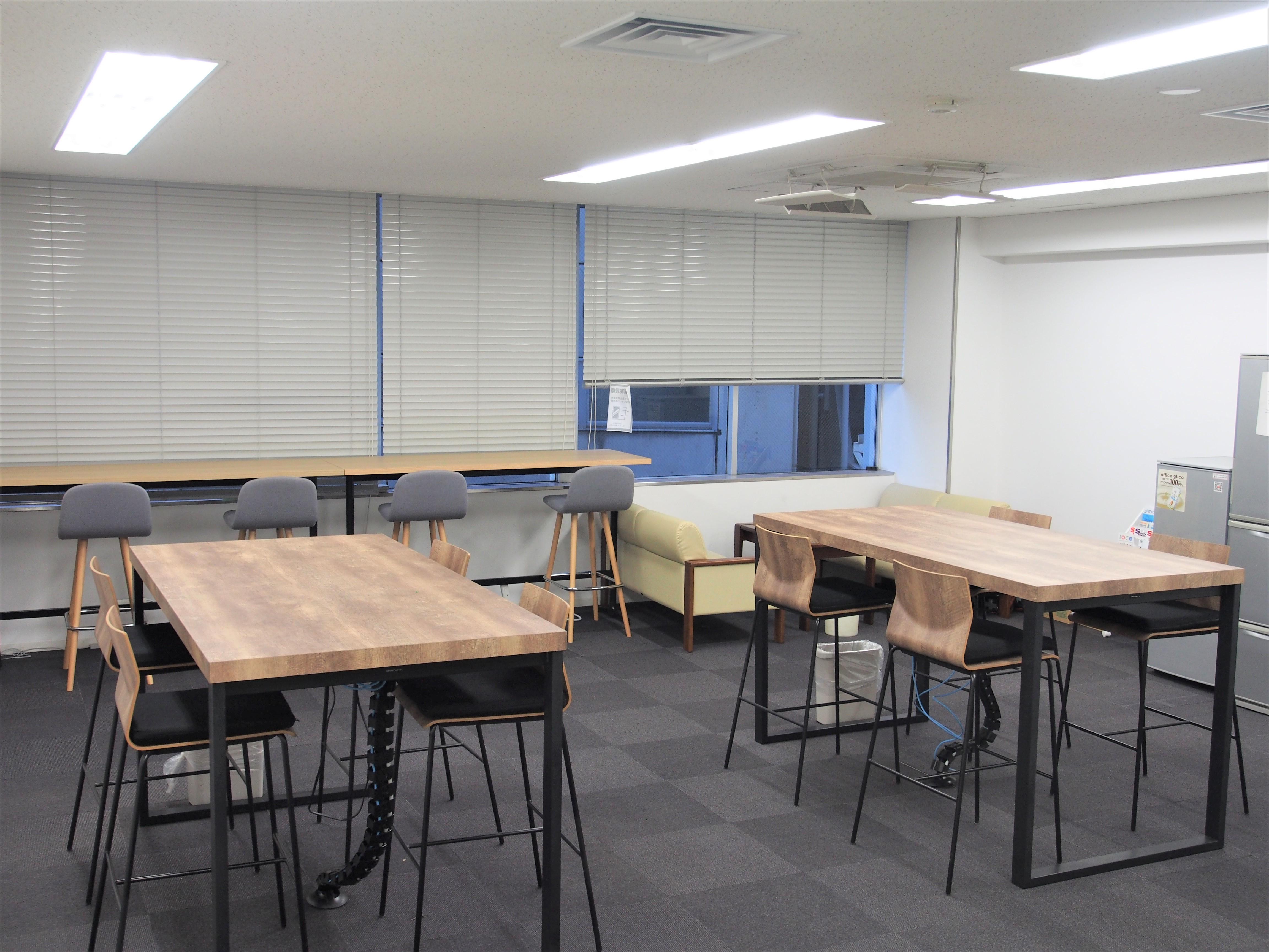 社内休憩スペース（ビル休憩室もあり）