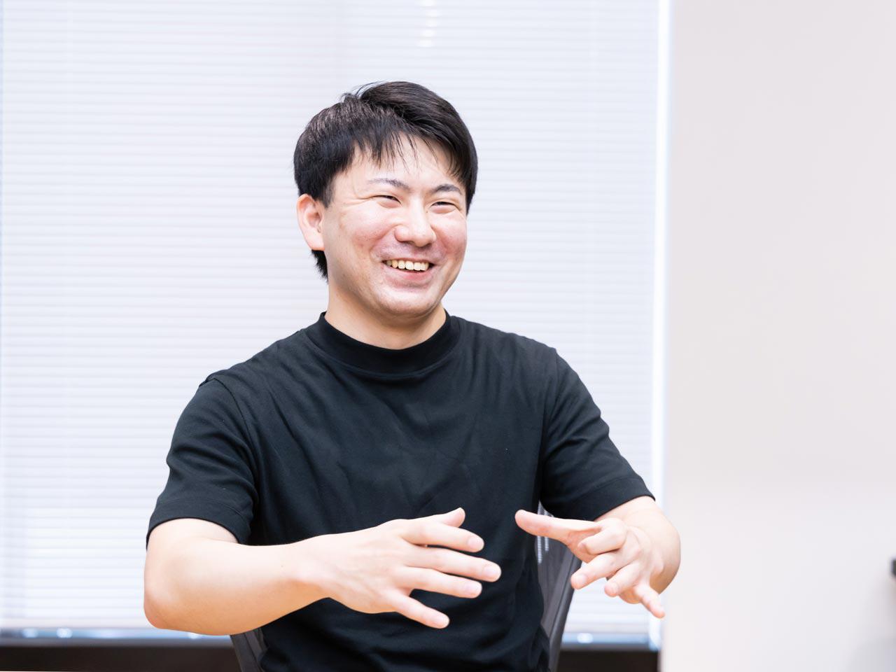 だが同社は長谷川氏の一存で動くわけではない。カルチャーやポジション等も、全員で作り上げる組織だ。社内副業制度をはじめ、柔軟な働き方も整備されており、自由度の高い仕事ができる。