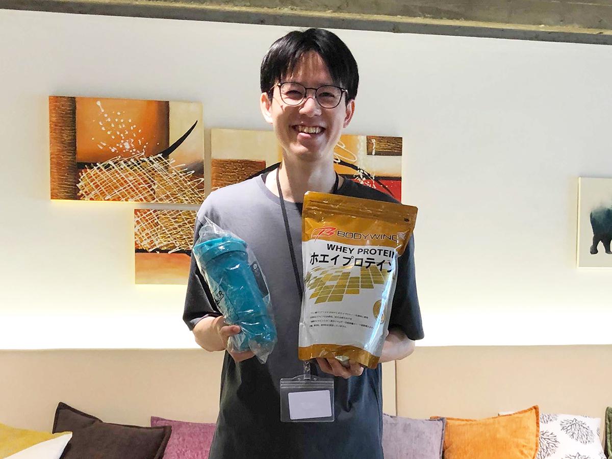 【誕生日サプライズ】
毎年、各社員の誕生日に、メンバー皆で考えた誕生日プレゼントをお贈りしています。
Googleにて「ターン・アンド・フロンティア　Facebook」と検索ください。
各イベントを掲載しております

