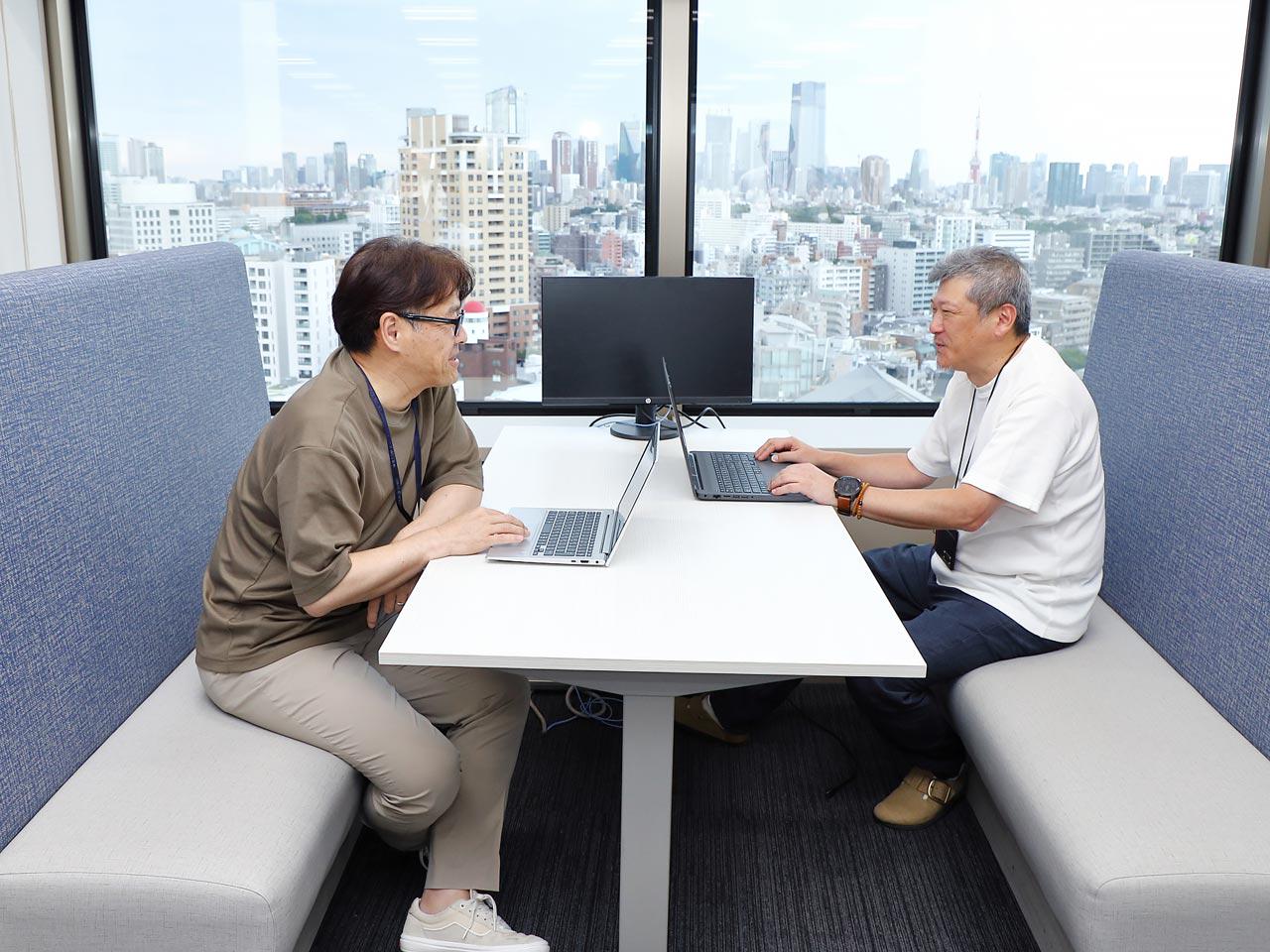 交通状況を確認できるサービスや、航空機チケットの発券システム等、同社の手掛けたシステムは暮らしに深く根差している。