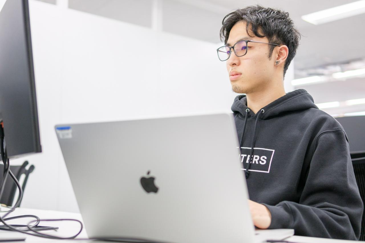 株式会社FLINTERS 求人画像1