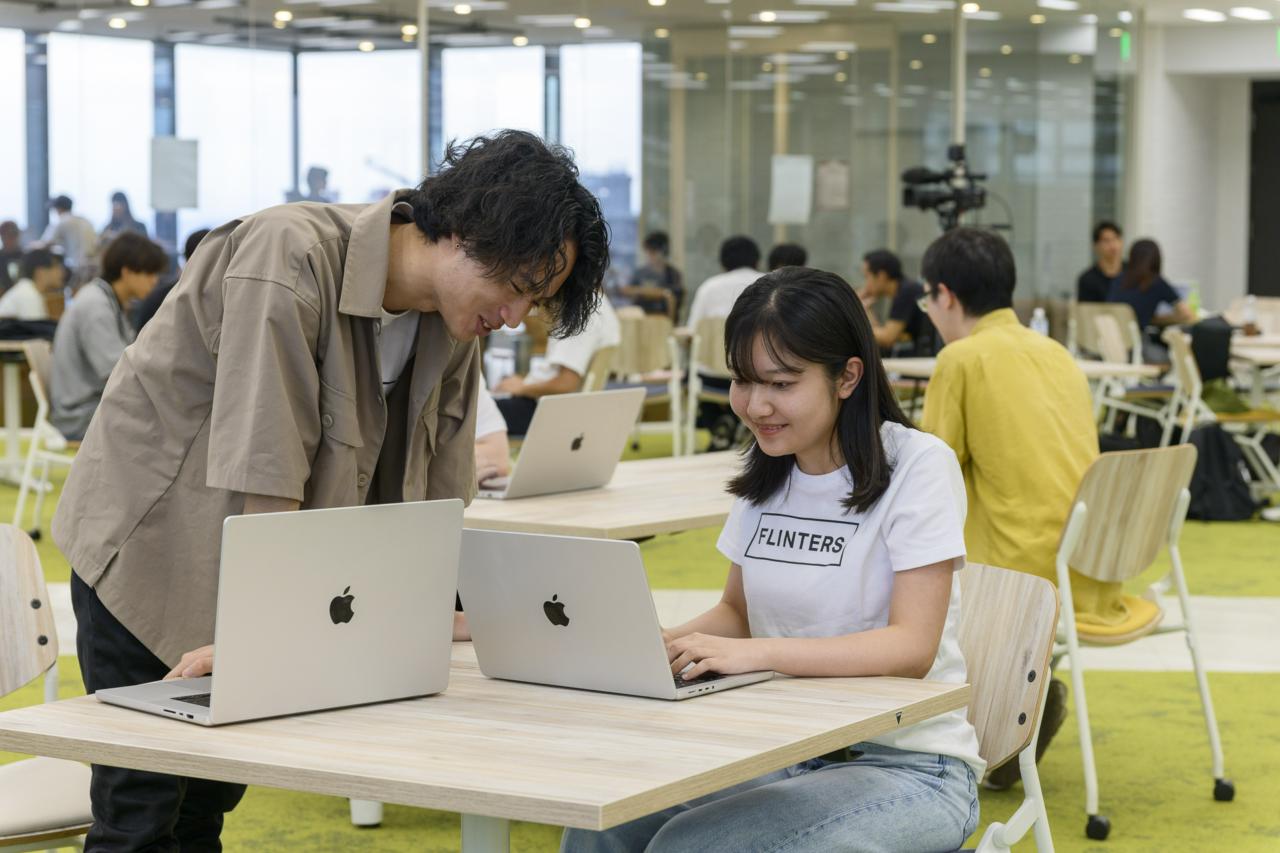 株式会社FLINTERS 求人画像1