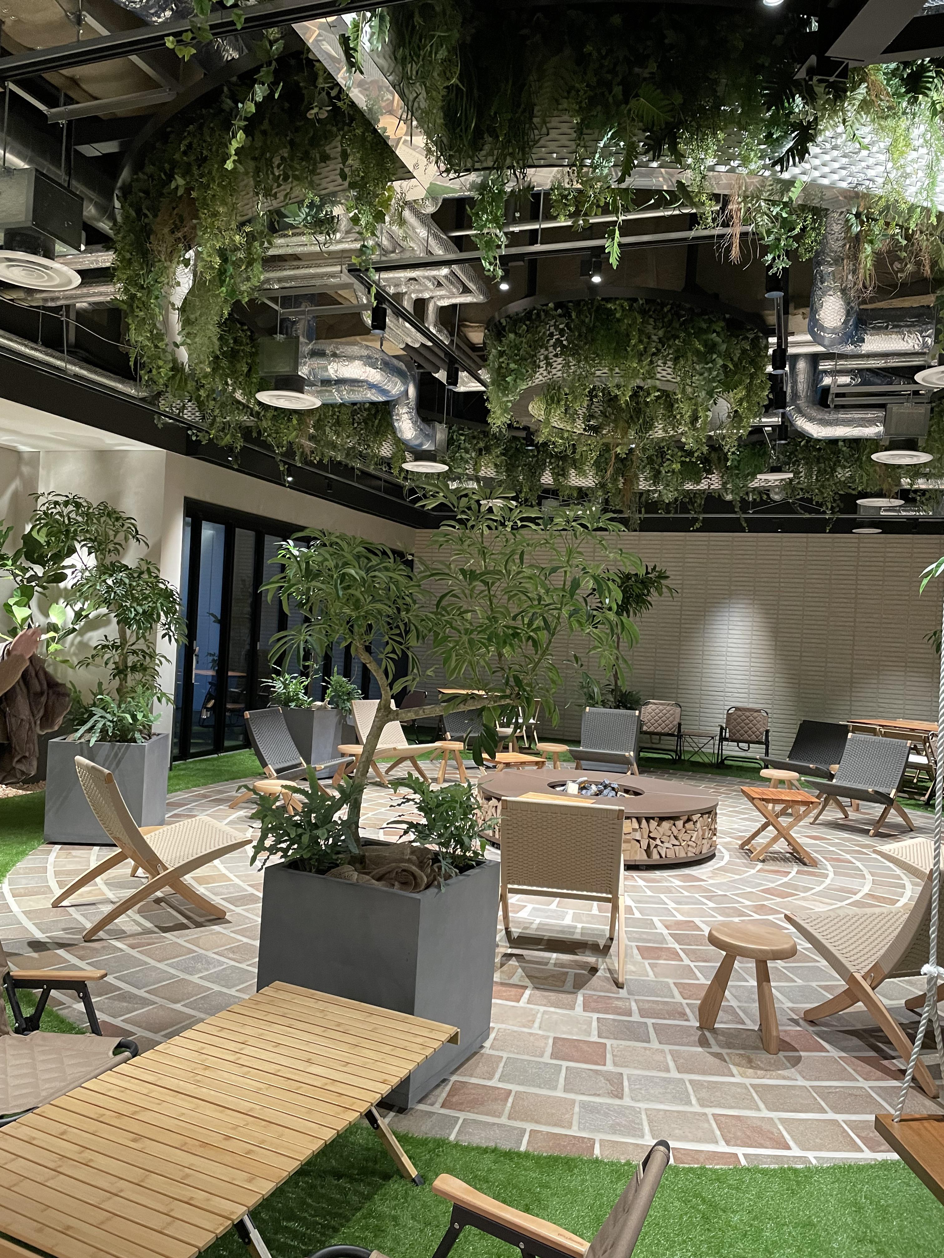 同社のメイン事業である薬剤師事業は、薬剤師の人材派遣、人材紹介、紹介予定派遣、薬学生の紹介支援サービスを提供。