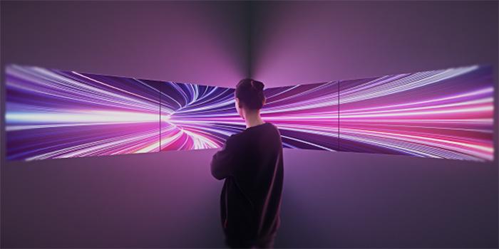 事業内容：受託開発 /　自社サービス開発