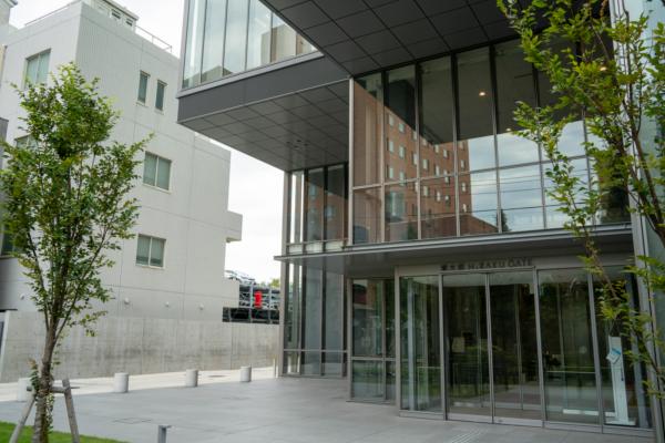 募集している求人：【セールス】週3リモート・フルフレックス／毎年約2倍の売上成長／継続率約99％／市場に求められるリーガルテックSaaSで、日本のデジタルインフラをつくりませんか？