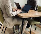 【フロントエンド】転勤なし◎福利厚生充実／年間休日130日♪