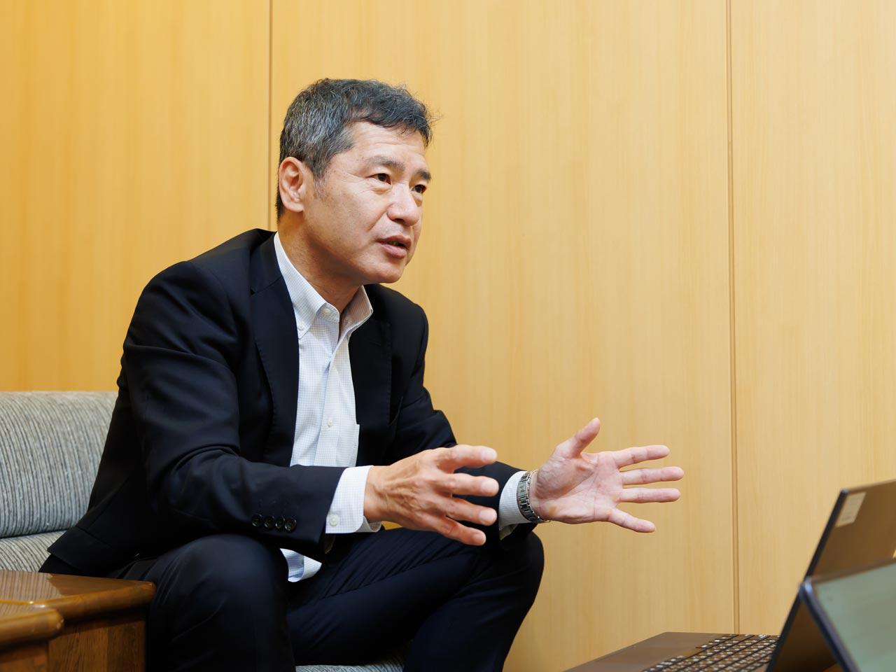 同社は、2003年4月、東証スタンダード市場に上場するキーウェアソリューションズ株式会社から独立。大阪と名古屋の2拠点で事業を展開するシステム開発会社だ。