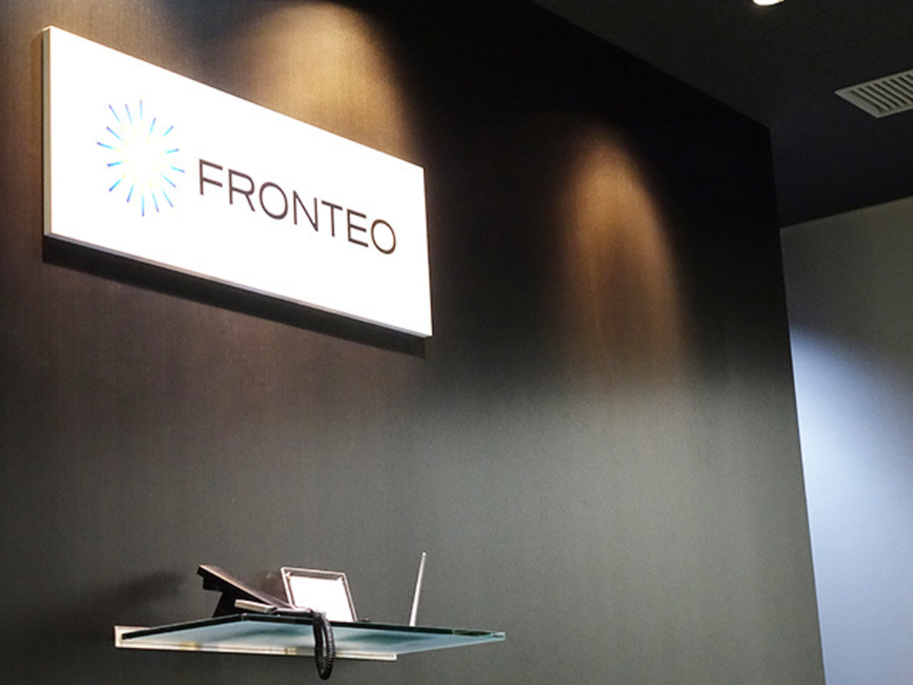 株式会社FRONTEO 求人画像1