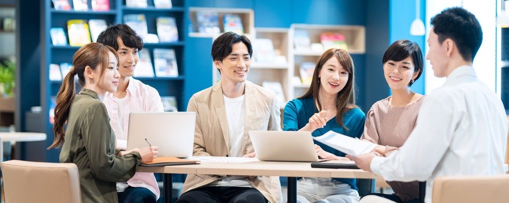 事業内容：主力事業である人材紹介事業をIT面から支えるシステムチーム