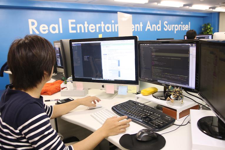 事業内容：ライブ配信プラットフォーム事業