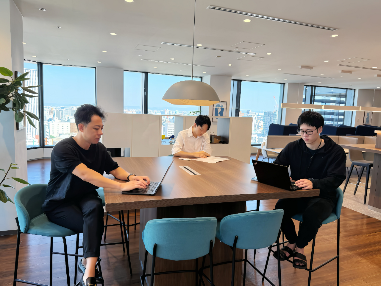 お客様には信頼と価値を、社員には安心と成長の場を…