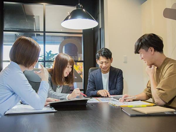 募集している求人：本社　人事総務課／採用担当