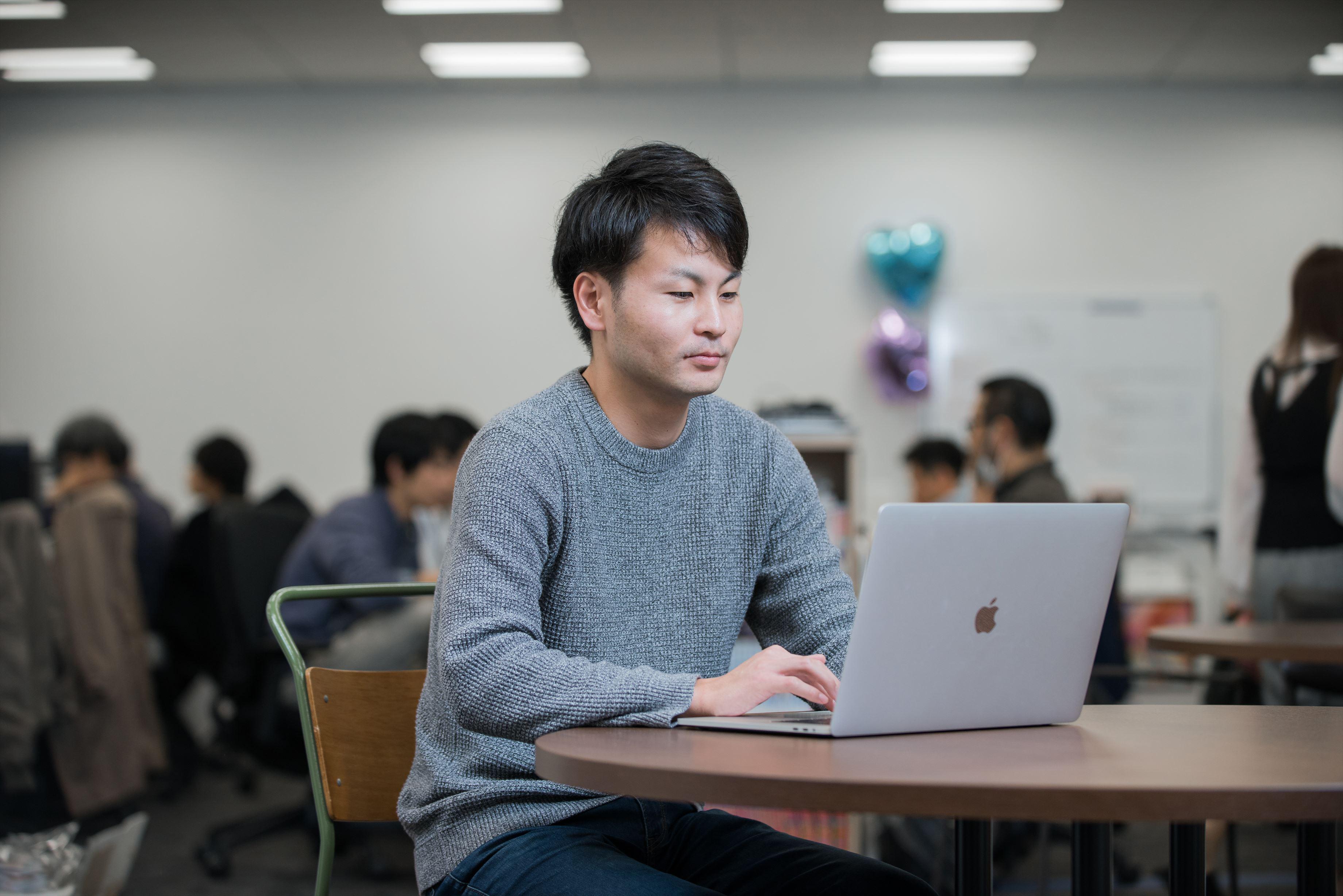 技術の発展とともに大きく変化しているエンターテインメント業界に新たなスタンダードを提供すべく、過去の成功体験や既存のやり方に囚われない新しいアイデアを求めています。