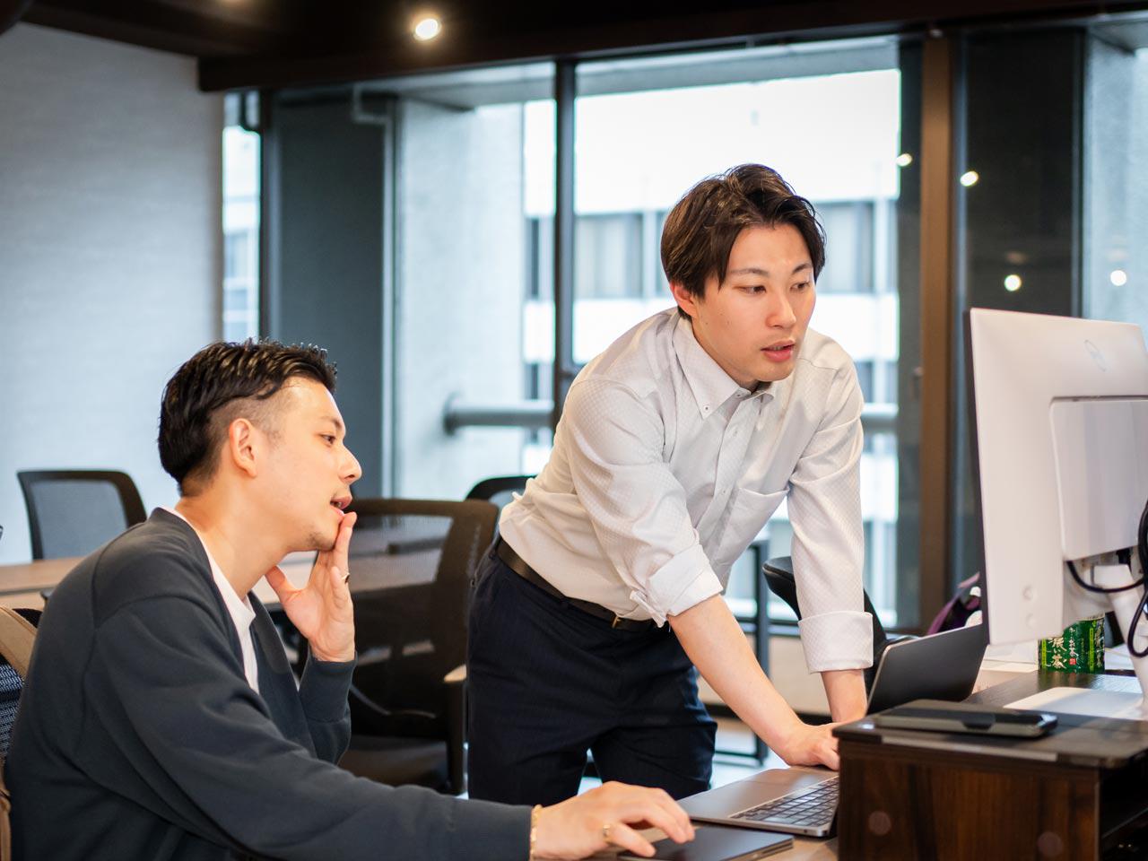 同社では、ユニークかつ最先端の技術を扱える面白さや、社会的インパクトの大きい成果を目指すやりがいもあるという。